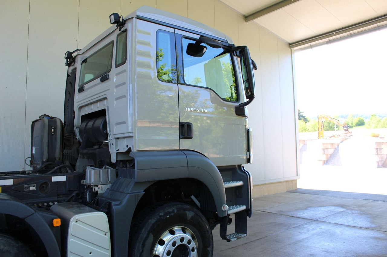 MAN TGS 35.480 8x4 BL TGS 35.480 8x4 BL, Meiller RK 30.62 bis 6,5 m Beh. - Hook lift truck: picture 5 MAN TGS 35.480 8x4 BL TGS 35.480 8x4 BL, Meiller RK 30.62 bis 6,5 m Beh. - Hook lift truck: picture 5