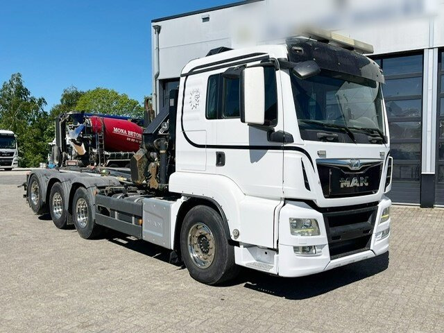 Hook lift truck, Crane truck MAN TGS 35.500 8x4-4 BL TGS 35.500 8x4-4 BL, Lenk-/Liftachse, Kran HMF 3220-K6, Funk: picture 9