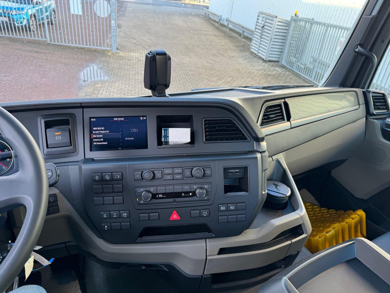 MAN TGS 41.440 8x4 BB TGS 41.440 8x4 BB, Bordmatik, ca. 16m³ - Tipper: picture 2 MAN TGS 41.440 8x4 BB TGS 41.440 8x4 BB, Bordmatik, ca. 16m³ - Tipper: picture 2