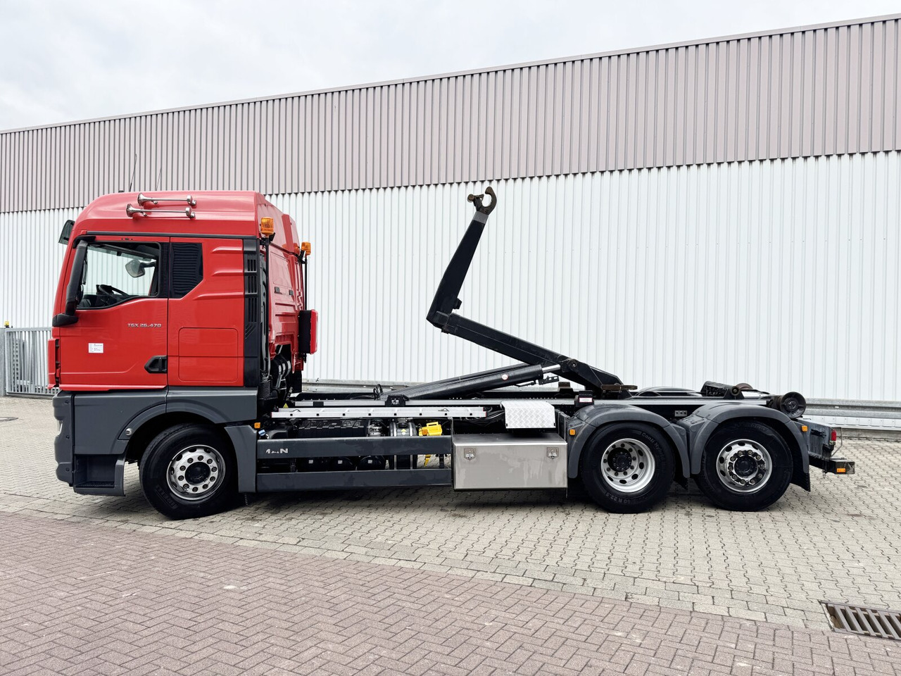 Lease a MAN TGX 26.470 6X2-4 BL TGX 26.470 6X2-4 BL, Lenk-/Liftachse, XLX-Fahrerhaus, VDL Abrollanlage 7m MAN TGX 26.470 6X2-4 BL TGX 26.470 6X2-4 BL, Lenk-/Liftachse, XLX-Fahrerhaus, VDL Abrollanlage 7m: picture 13
