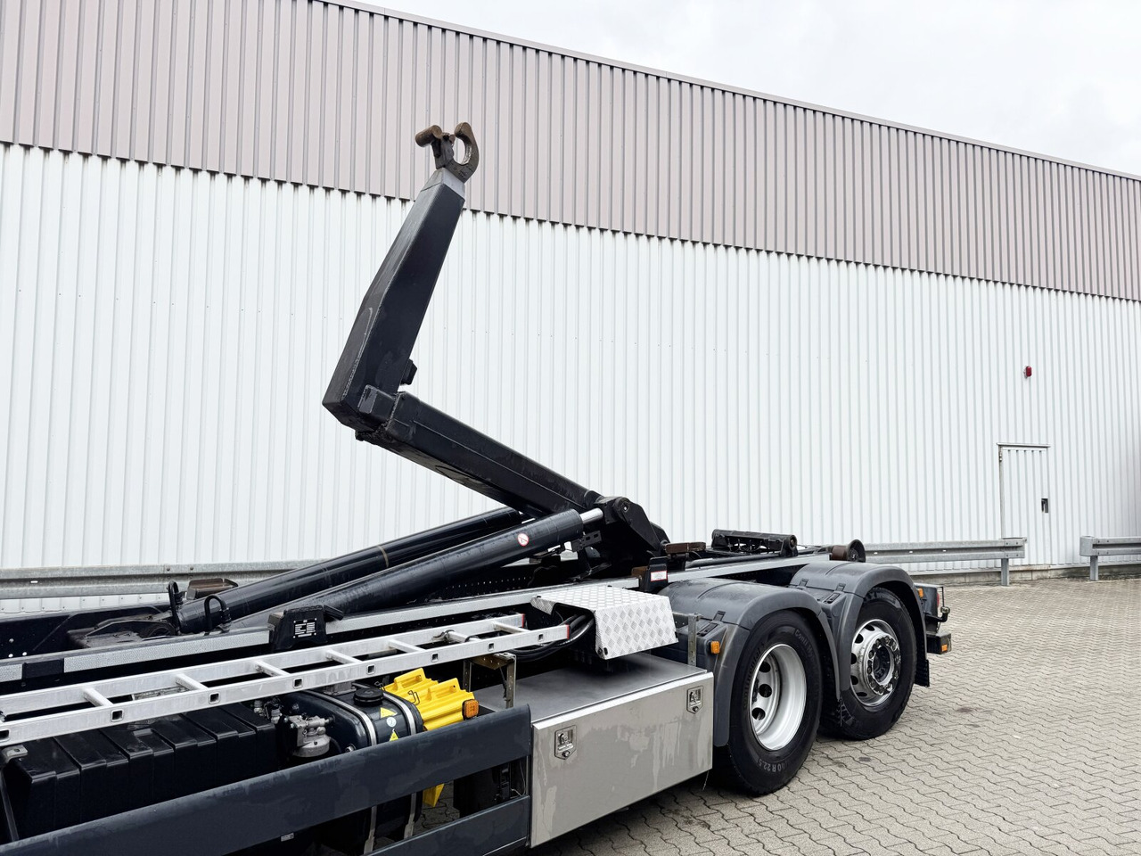 Lease a MAN TGX 26.470 6X2-4 BL TGX 26.470 6X2-4 BL, Lenk-/Liftachse, XLX-Fahrerhaus, VDL Abrollanlage 7m MAN TGX 26.470 6X2-4 BL TGX 26.470 6X2-4 BL, Lenk-/Liftachse, XLX-Fahrerhaus, VDL Abrollanlage 7m: picture 14