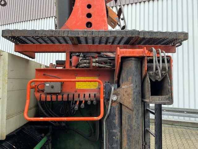 Crane truck, Dropside/ Flatbed truck Mercedes-Benz 2635 6x4 2635 6x4, V8, Heckkran Palfinger PK 28000, Funk, 28,5m-280kg: picture 15 Crane truck, Dropside/ Flatbed truck Mercedes-Benz 2635 6x4 2635 6x4, V8, Heckkran Palfinger PK 28000, Funk, 28,5m-280kg: picture 15