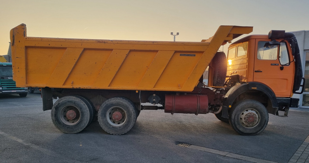 Tipper Mercedes-Benz - 2636 AK 6x6: picture 8