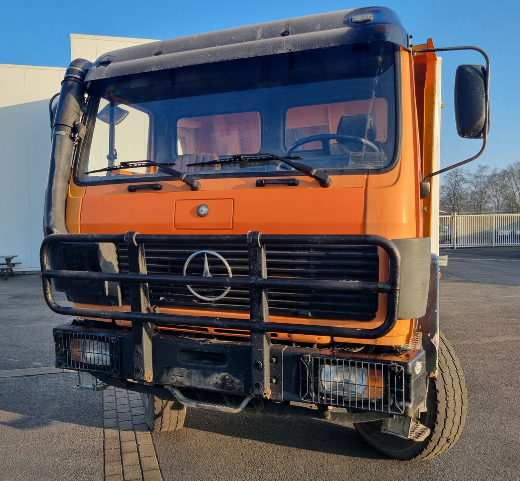 Tipper Mercedes-Benz - 2636 AK 6x6: picture 11