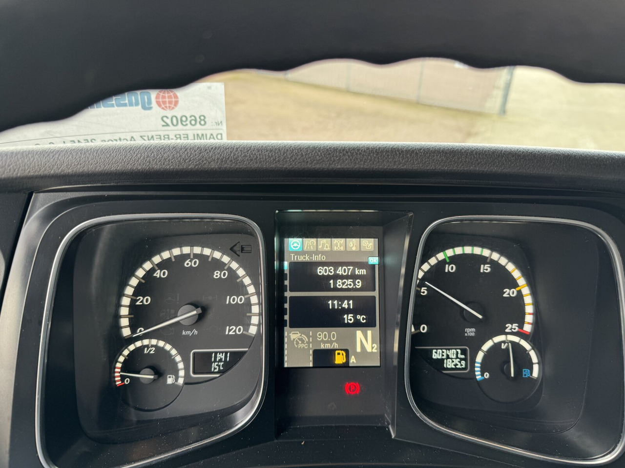 Mercedes-Benz Actros 2545 L 6x2 Actros 2545 L 6x2/46, Retarder, Lenk-/Liftachse, StreamSpace, Navi - Hook lift truck: picture 4 Mercedes-Benz Actros 2545 L 6x2 Actros 2545 L 6x2/46, Retarder, Lenk-/Liftachse, StreamSpace, Navi - Hook lift truck: picture 4