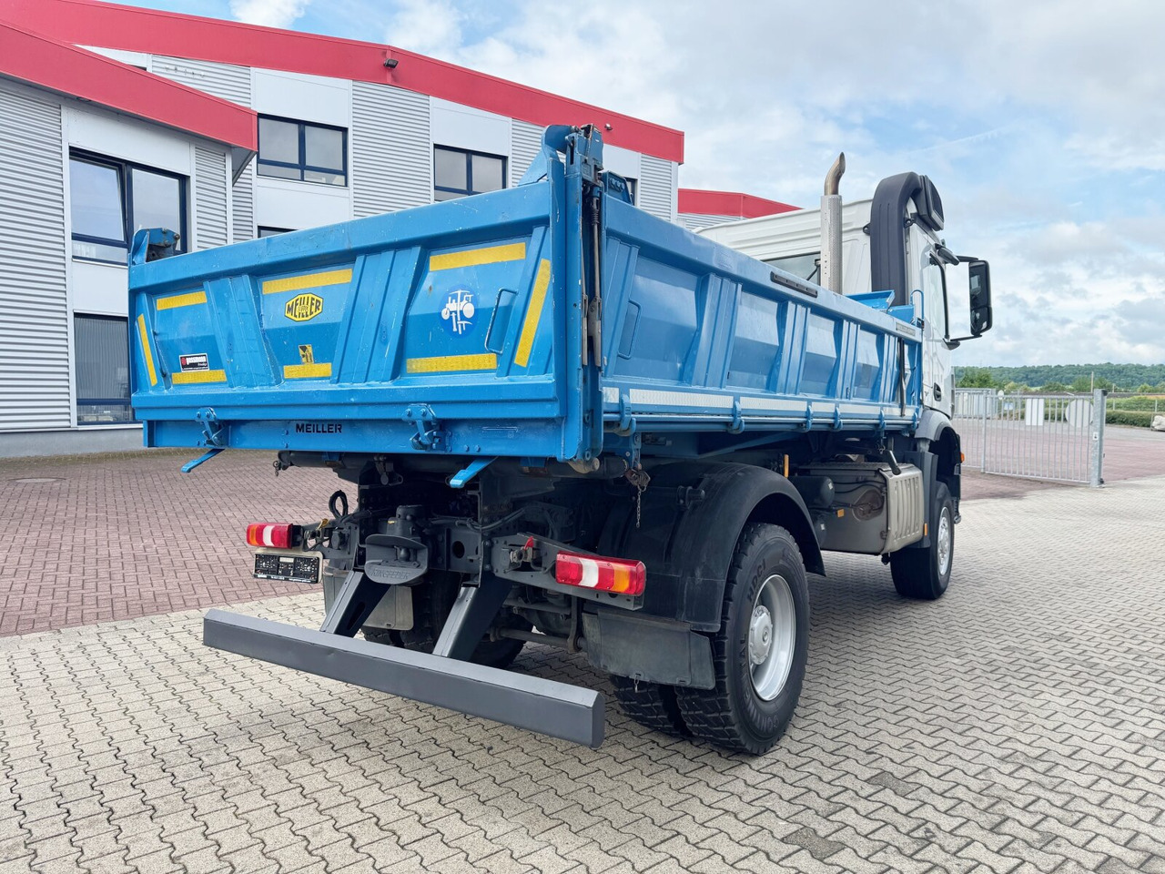 Lease a Mercedes-Benz Arocs 1833 AK 4x4 Arocs 1833 AK 4x4, Meiller 3-S-Kipper, Bordmatik Mercedes-Benz Arocs 1833 AK 4x4 Arocs 1833 AK 4x4, Meiller 3-S-Kipper, Bordmatik: picture 11