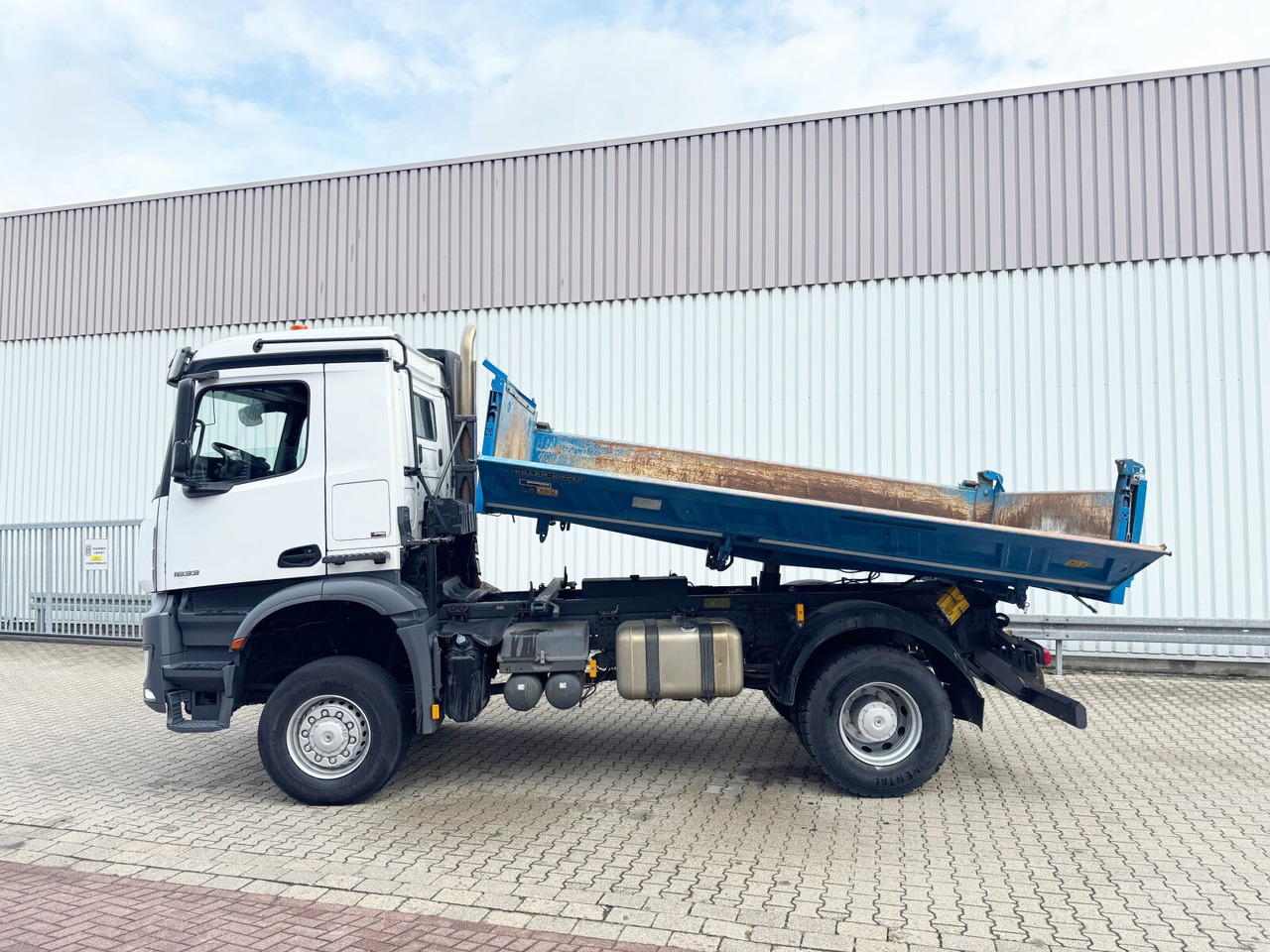 Lease a Mercedes-Benz Arocs 1833 AK 4x4 Arocs 1833 AK 4x4, Meiller 3-S-Kipper, Bordmatik Mercedes-Benz Arocs 1833 AK 4x4 Arocs 1833 AK 4x4, Meiller 3-S-Kipper, Bordmatik: picture 14