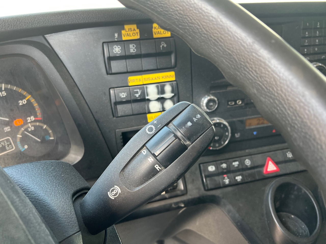 Mercedes-Benz Arocs 2642/45 K 6x4 Arocs 2642/45 K 6x4, Retarder, Motorabtrieb - Cab chassis truck: picture 5 Mercedes-Benz Arocs 2642/45 K 6x4 Arocs 2642/45 K 6x4, Retarder, Motorabtrieb - Cab chassis truck: picture 5