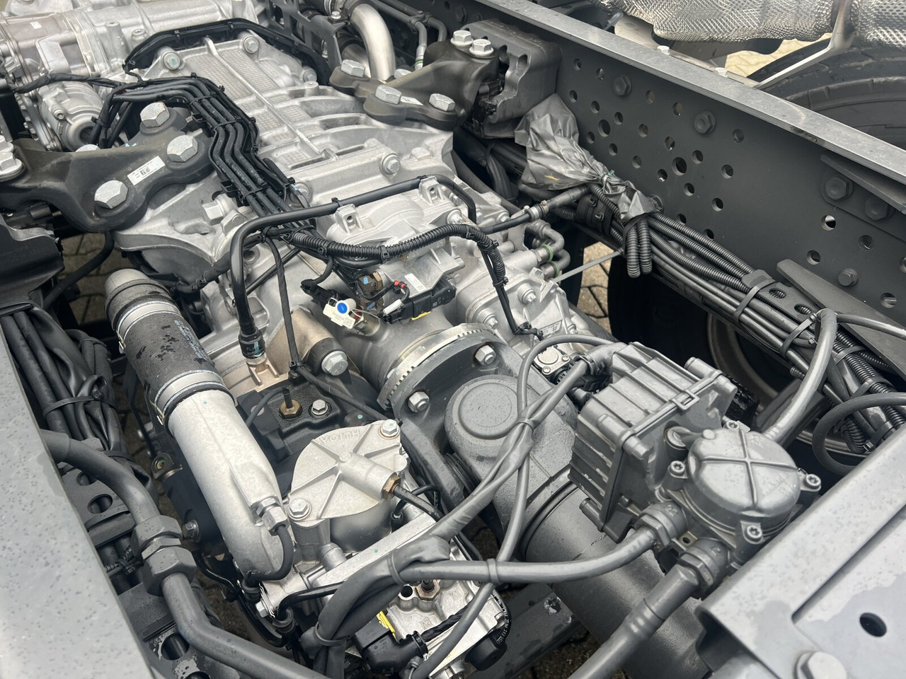 New Tipper Mercedes-Benz Arocs 3251 L 8x4/4 Arocs 3251 L 8x4/4, Motorabtrieb: picture 14