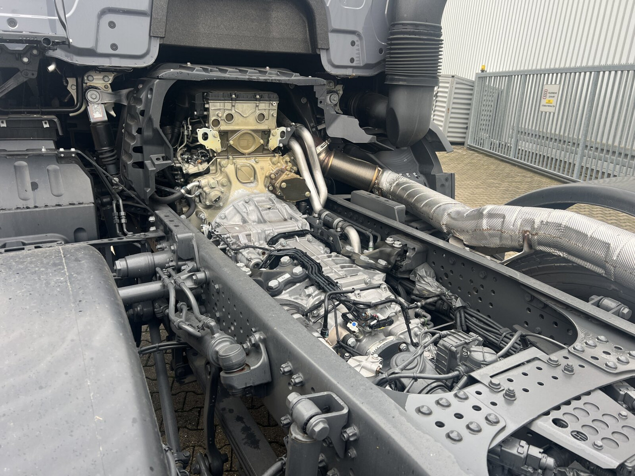 New Tipper Mercedes-Benz Arocs 3251 L 8x4/4 Arocs 3251 L 8x4/4, Motorabtrieb: picture 13