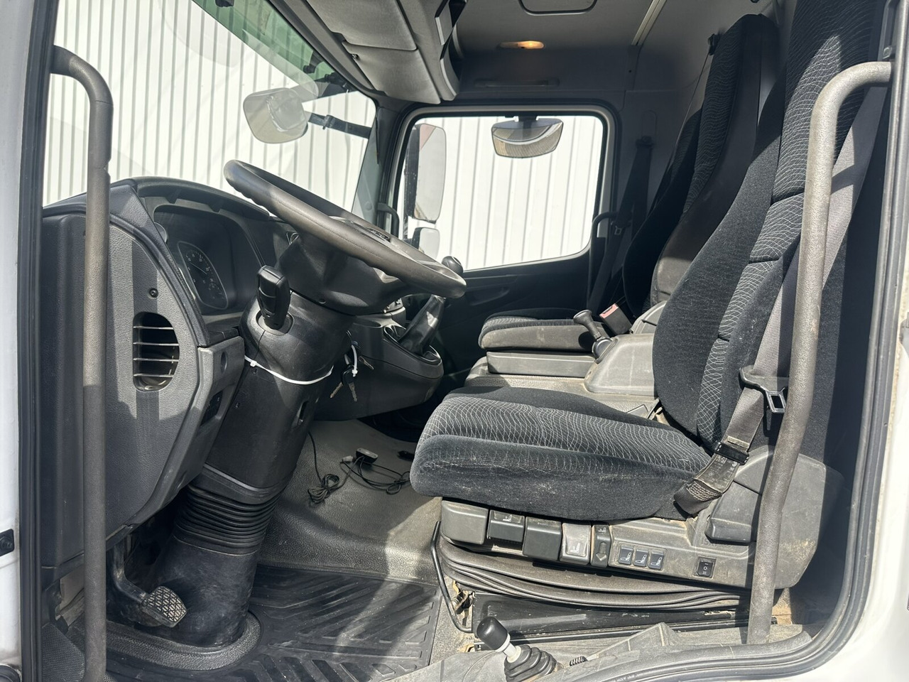 Lease a Mercedes-Benz Atego 1223 K 4x2 Atego 1223 K 4x2, AHK-Öl Mercedes-Benz Atego 1223 K 4x2 Atego 1223 K 4x2, AHK-Öl: picture 6 Lease a Mercedes-Benz Atego 1223 K 4x2 Atego 1223 K 4x2, AHK-Öl Mercedes-Benz Atego 1223 K 4x2 Atego 1223 K 4x2, AHK-Öl: picture 6