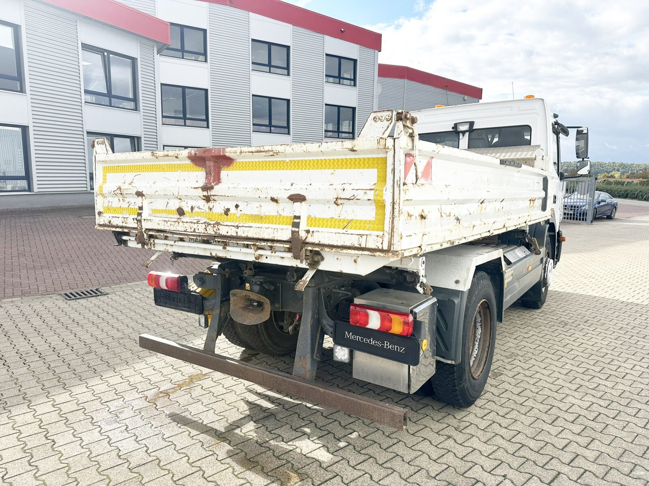 Lease a Mercedes-Benz Atego 1223 K 4x2 Atego 1223 K 4x2, AHK-Öl Mercedes-Benz Atego 1223 K 4x2 Atego 1223 K 4x2, AHK-Öl: picture 9 Lease a Mercedes-Benz Atego 1223 K 4x2 Atego 1223 K 4x2, AHK-Öl Mercedes-Benz Atego 1223 K 4x2 Atego 1223 K 4x2, AHK-Öl: picture 9