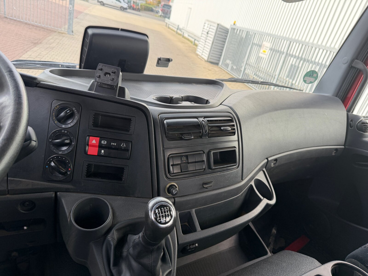 Mercedes-Benz Atego 1530 K 4x2 Atego 1530 K 4x2, 2x AHK - Tipper: picture 5 Mercedes-Benz Atego 1530 K 4x2 Atego 1530 K 4x2, 2x AHK - Tipper: picture 5