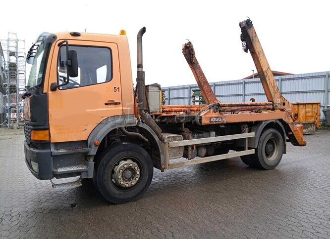 Mercedes-Benz Atego 1828 K 4x2 Atego 1828 K 4x2 - Skip loader truck: picture 1 Mercedes-Benz Atego 1828 K 4x2 Atego 1828 K 4x2 - Skip loader truck: picture 1