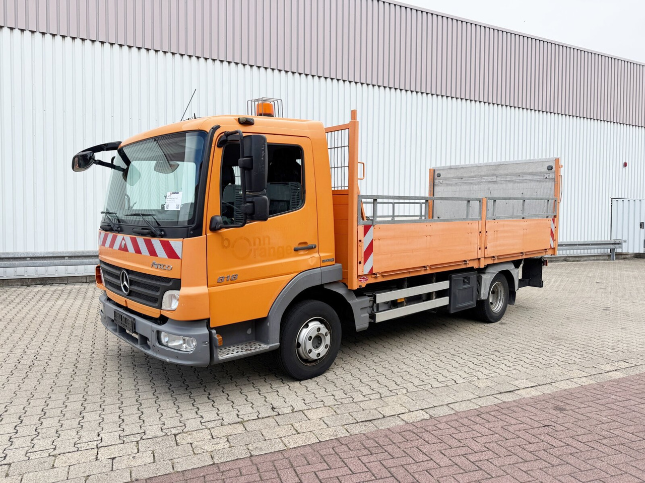 Mercedes-Benz Atego 818 4x2 Atego 818 4x2 mit LBW BÄR - Dropside/ Flatbed truck: picture 1 Mercedes-Benz Atego 818 4x2 Atego 818 4x2 mit LBW BÄR - Dropside/ Flatbed truck: picture 1