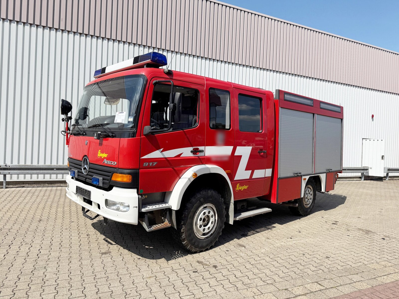 Mercedes-Benz Atego 917 4x4, LF 10 Atego 917 4x4, LF 10, Einzelbereifung, AT-Motor - Fire truck: picture 1 Mercedes-Benz Atego 917 4x4, LF 10 Atego 917 4x4, LF 10, Einzelbereifung, AT-Motor - Fire truck: picture 1