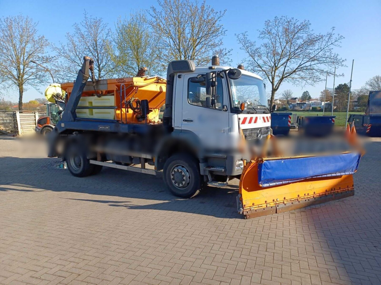 Mercedes-Benz Axor 1824 AK 4x4 Axor 1824 AK 4x4, Tele-Absetzer, Winterdienstausstattung - Skip loader truck: picture 1 Mercedes-Benz Axor 1824 AK 4x4 Axor 1824 AK 4x4, Tele-Absetzer, Winterdienstausstattung - Skip loader truck: picture 1