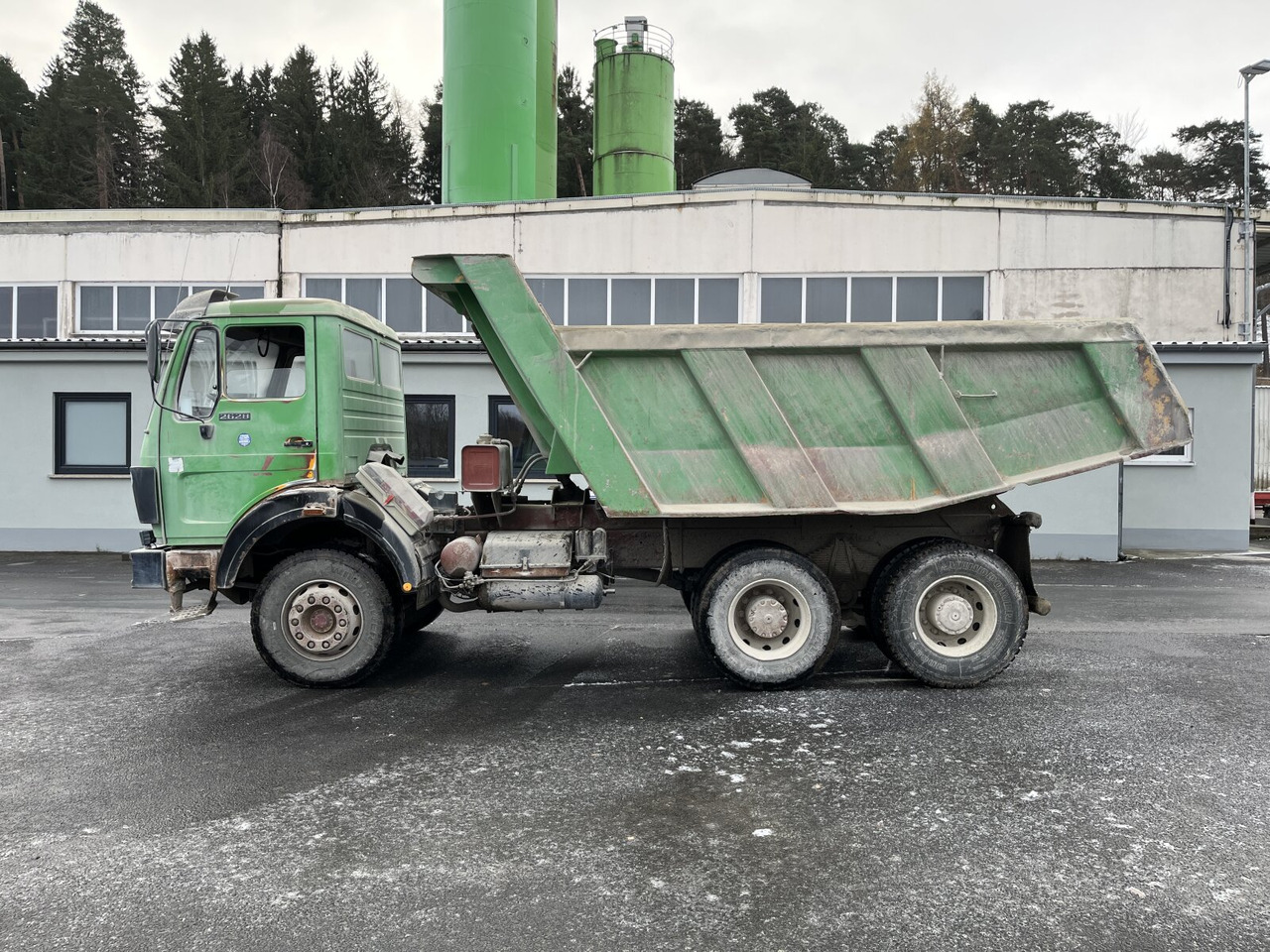 Mercedes-Benz NG 2628 K 6x4 NG 2628 K 6x4, V8, MEILLER Stahlmulde ca. 10³ - Dumper: picture 1 Mercedes-Benz NG 2628 K 6x4 NG 2628 K 6x4, V8, MEILLER Stahlmulde ca. 10³ - Dumper: picture 1