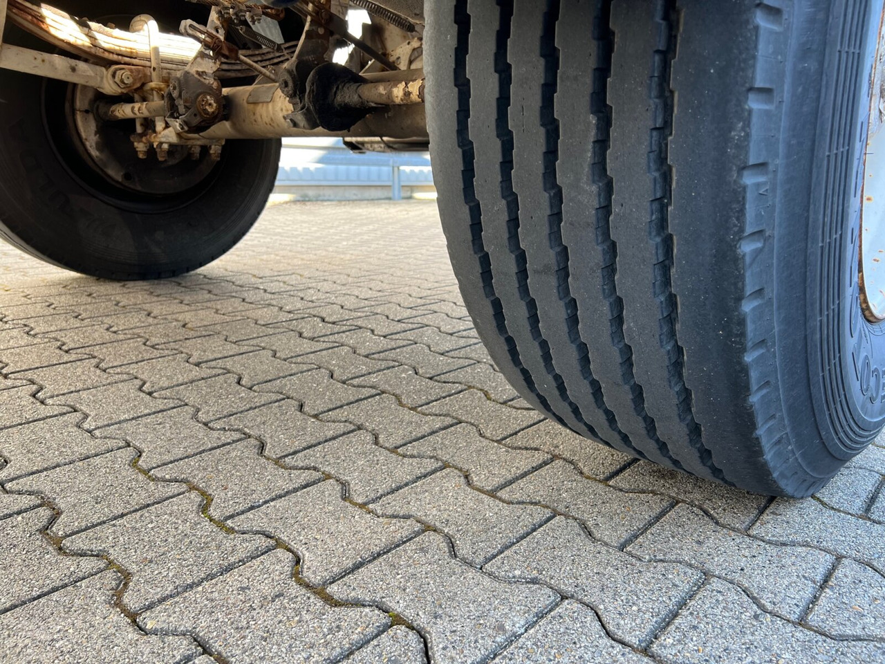 SA 18 Fäkalienanhänger Kramer, SA 18 Fäkalienanhänger, ca. 10.000l - Tank trailer: picture 3 SA 18 Fäkalienanhänger Kramer, SA 18 Fäkalienanhänger, ca. 10.000l - Tank trailer: picture 3