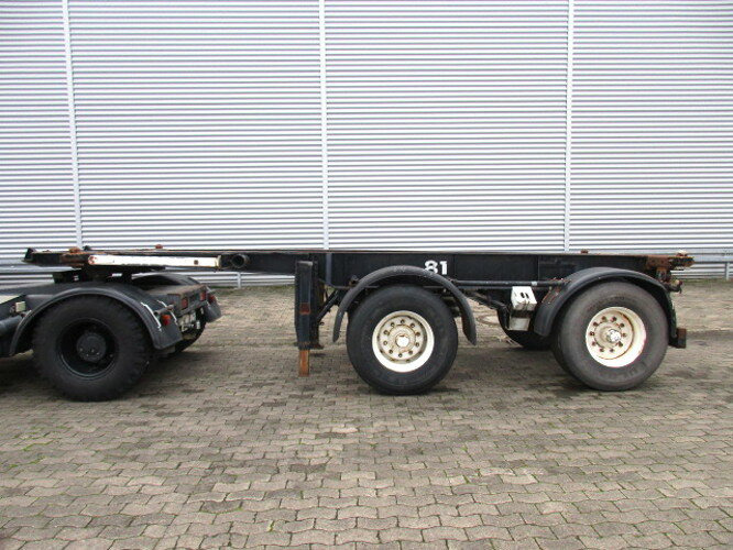 SC 24-36 - Container transporter/ Swap body semi-trailer: picture 2 SC 24-36 - Container transporter/ Swap body semi-trailer: picture 2