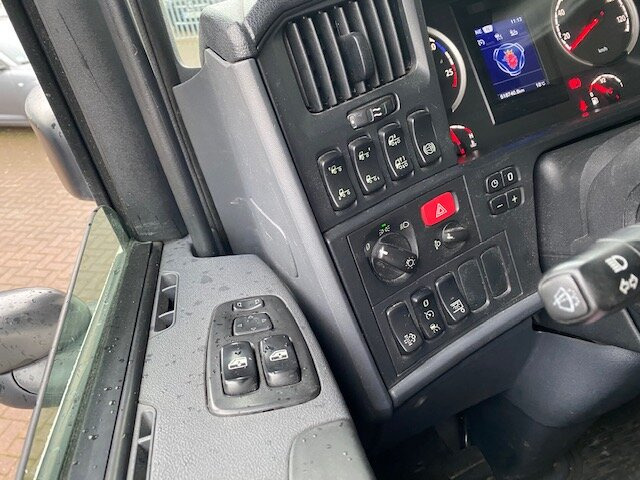 Scania R450 LB 6x2-4 R450 LB 6x2-4, Retarder, Lift-/Lenkachse, 12x Vorhanden! - Cab chassis truck: picture 4 Scania R450 LB 6x2-4 R450 LB 6x2-4, Retarder, Lift-/Lenkachse, 12x Vorhanden! - Cab chassis truck: picture 4