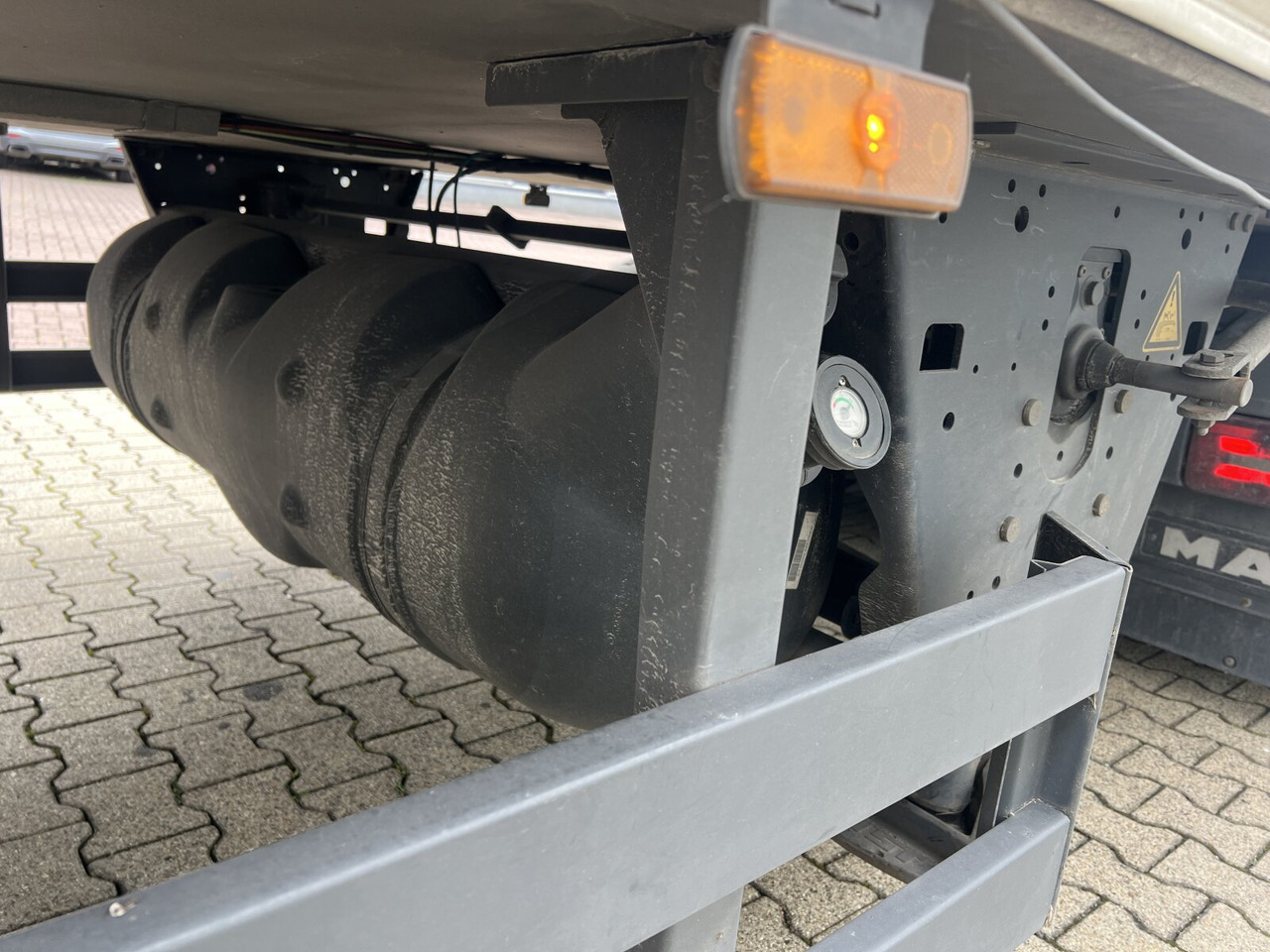 Schmitz Cargobull SKO 24/L-13.4 FP 45 SKO 24/L-13.4 FP 450, Mega, Doppelstock - Refrigerator semi-trailer: picture 4 Schmitz Cargobull SKO 24/L-13.4 FP 45 SKO 24/L-13.4 FP 450, Mega, Doppelstock - Refrigerator semi-trailer: picture 4