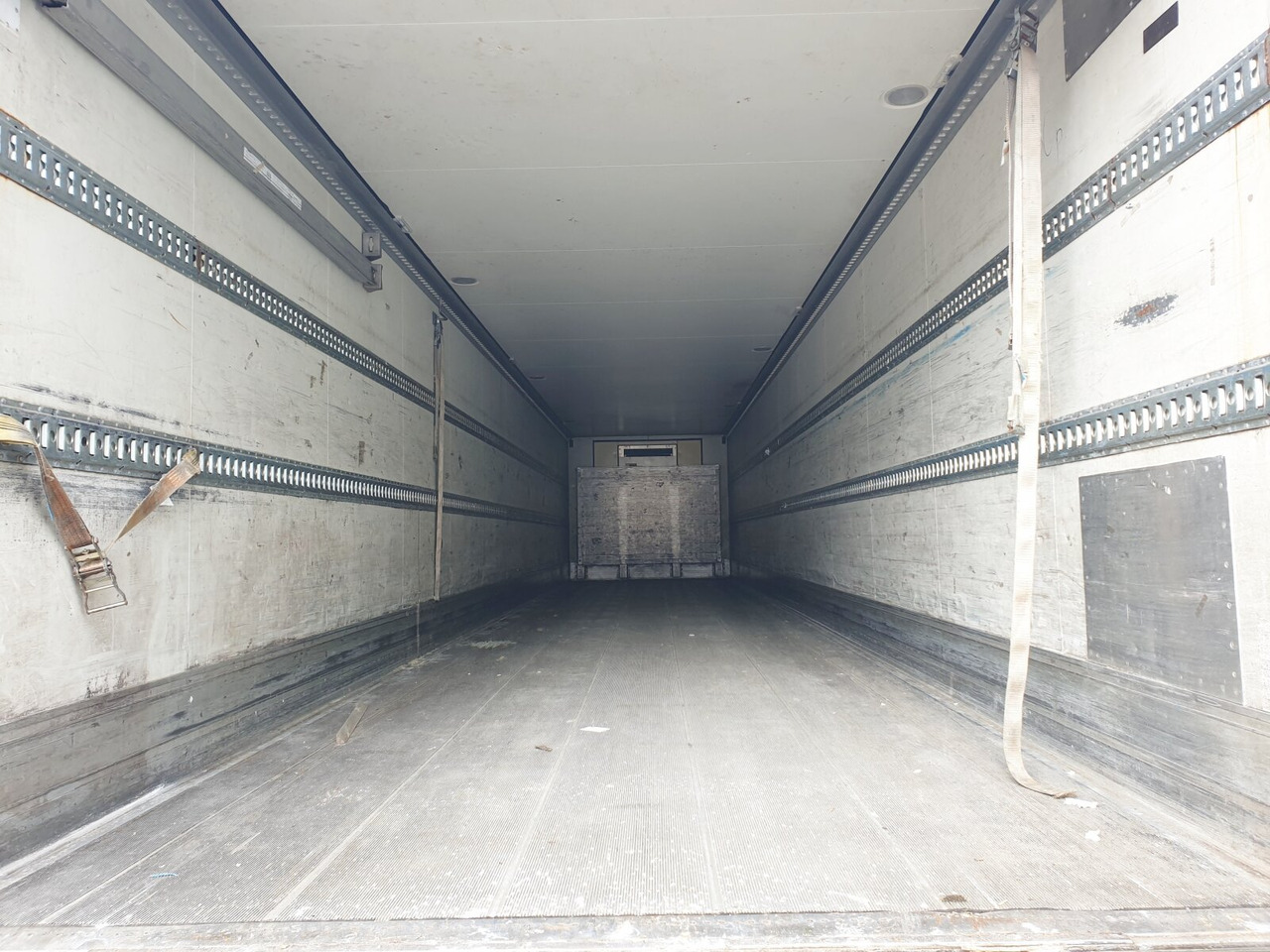 Refrigerator semi-trailer Schmitz Cargobull SKO 24 SKO 24, Carrier, LBW, Lift-/Lenkachse, 74 cbm: picture 14 Refrigerator semi-trailer Schmitz Cargobull SKO 24 SKO 24, Carrier, LBW, Lift-/Lenkachse, 74 cbm: picture 14
