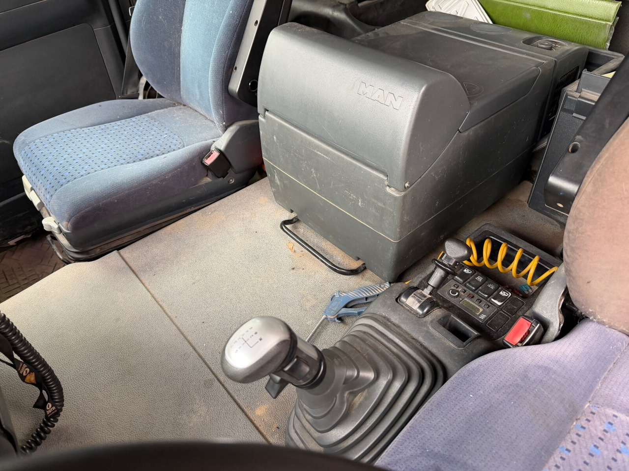 MAN TGA 18.440 4x4 BL TGA 18.440 4x4 BL, Hydraulik - Tractor unit: picture 5 MAN TGA 18.440 4x4 BL TGA 18.440 4x4 BL, Hydraulik - Tractor unit: picture 5