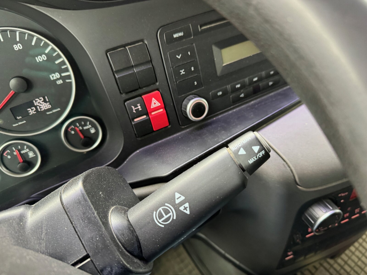 MAN TGX 18.360 4x2 BLS TGX 18.360 4x2 BLS, Fahrschulausstattung - Tractor unit: picture 5 MAN TGX 18.360 4x2 BLS TGX 18.360 4x2 BLS, Fahrschulausstattung - Tractor unit: picture 5