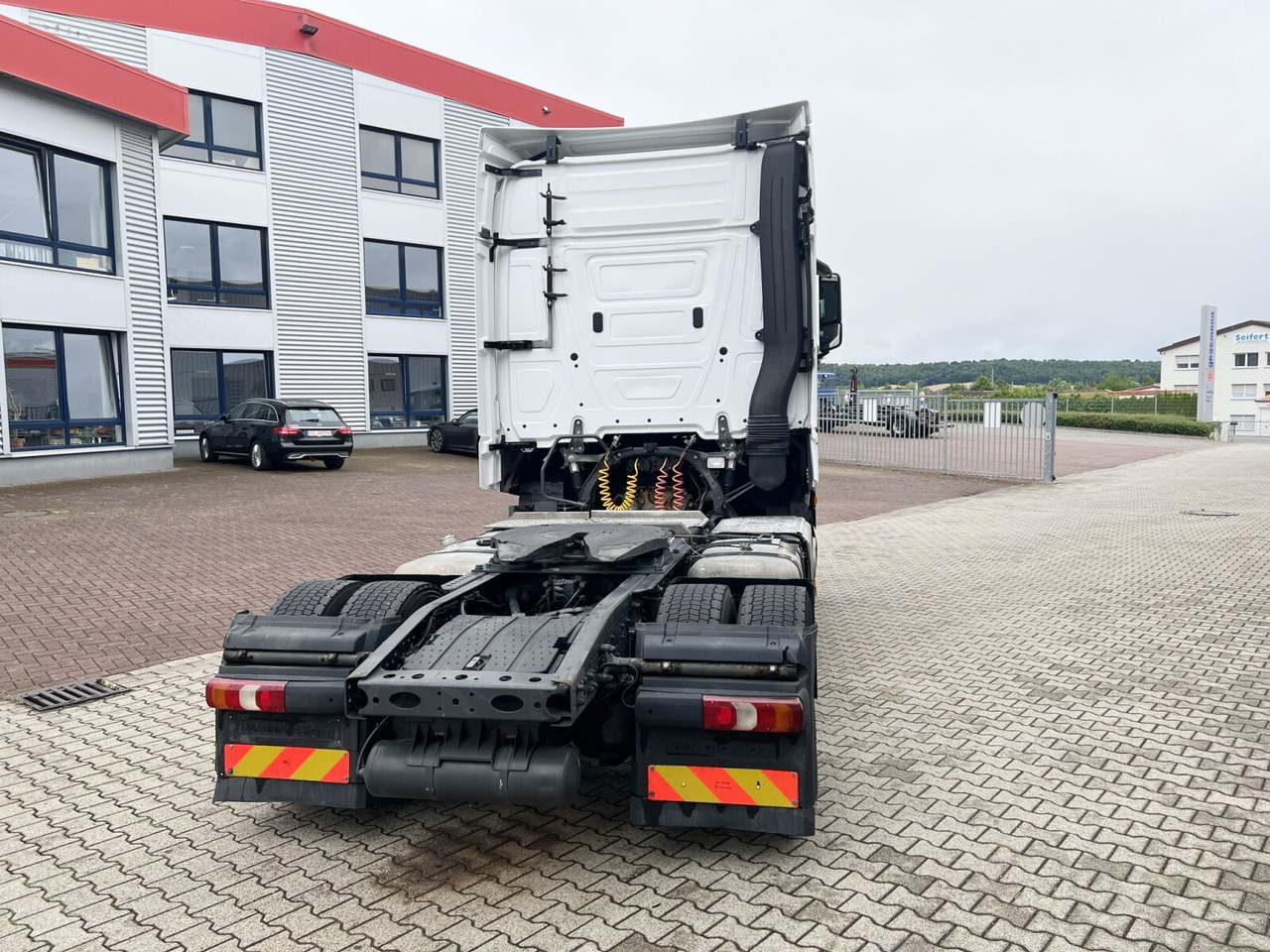 Tractor unit Mercedes-Benz Actros 1842 LS 4x2 Actros 1842 LS 4x2, 6x VORHANDEN: picture 12