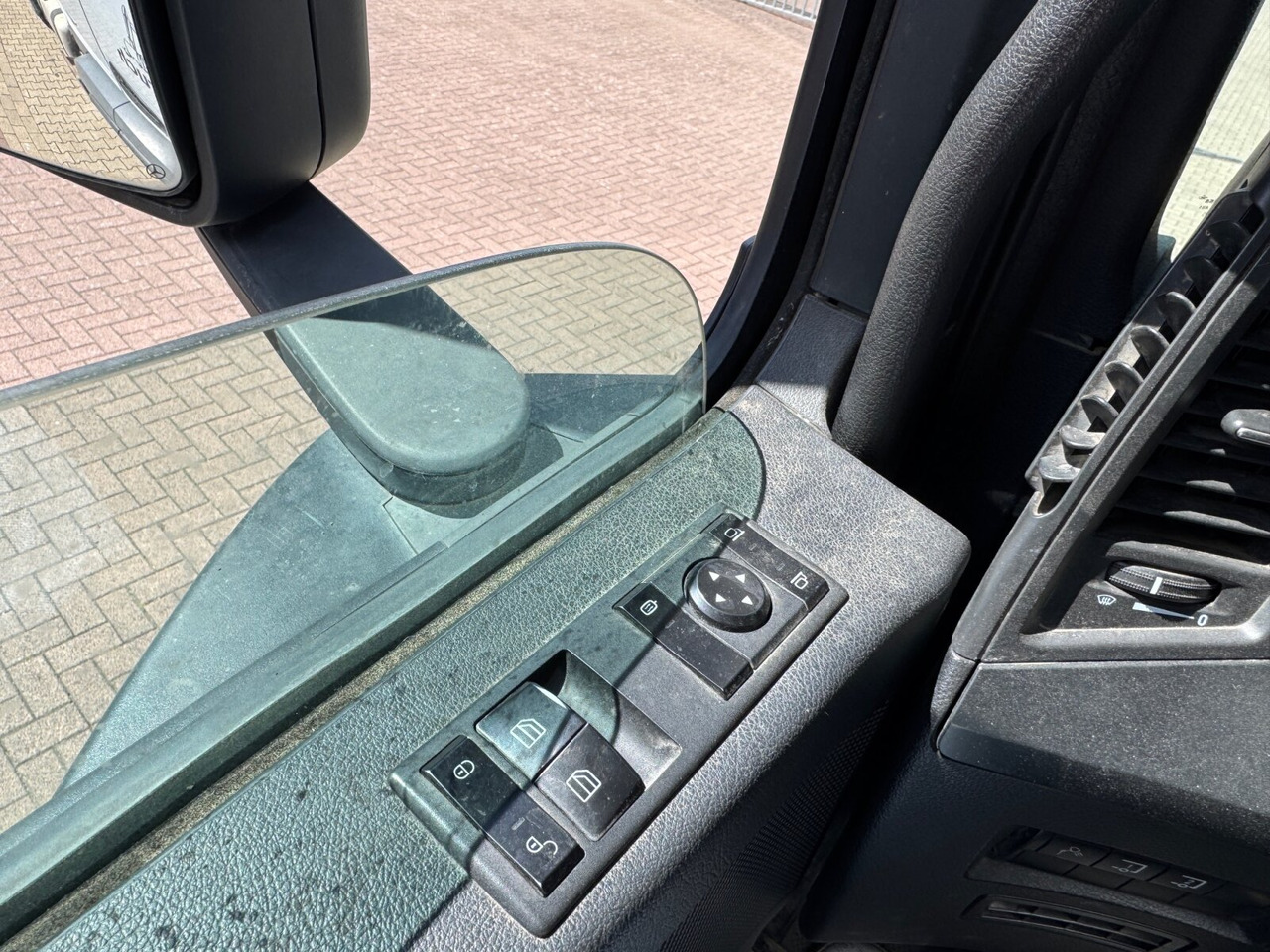 Mercedes-Benz Arocs 1845 LS 4x4 HAD Arocs 1845 LS 4x4 HAD, Retarder, Navi, HydroDrive, Kipphydraulik - Tractor unit: picture 5 Mercedes-Benz Arocs 1845 LS 4x4 HAD Arocs 1845 LS 4x4 HAD, Retarder, Navi, HydroDrive, Kipphydraulik - Tractor unit: picture 5