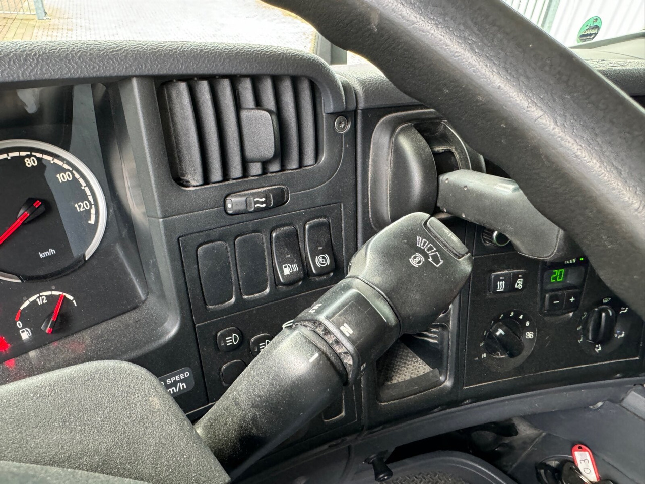Scania G410 4x2 G410 4x2, Retarder - Tractor unit: picture 5 Scania G410 4x2 G410 4x2, Retarder - Tractor unit: picture 5