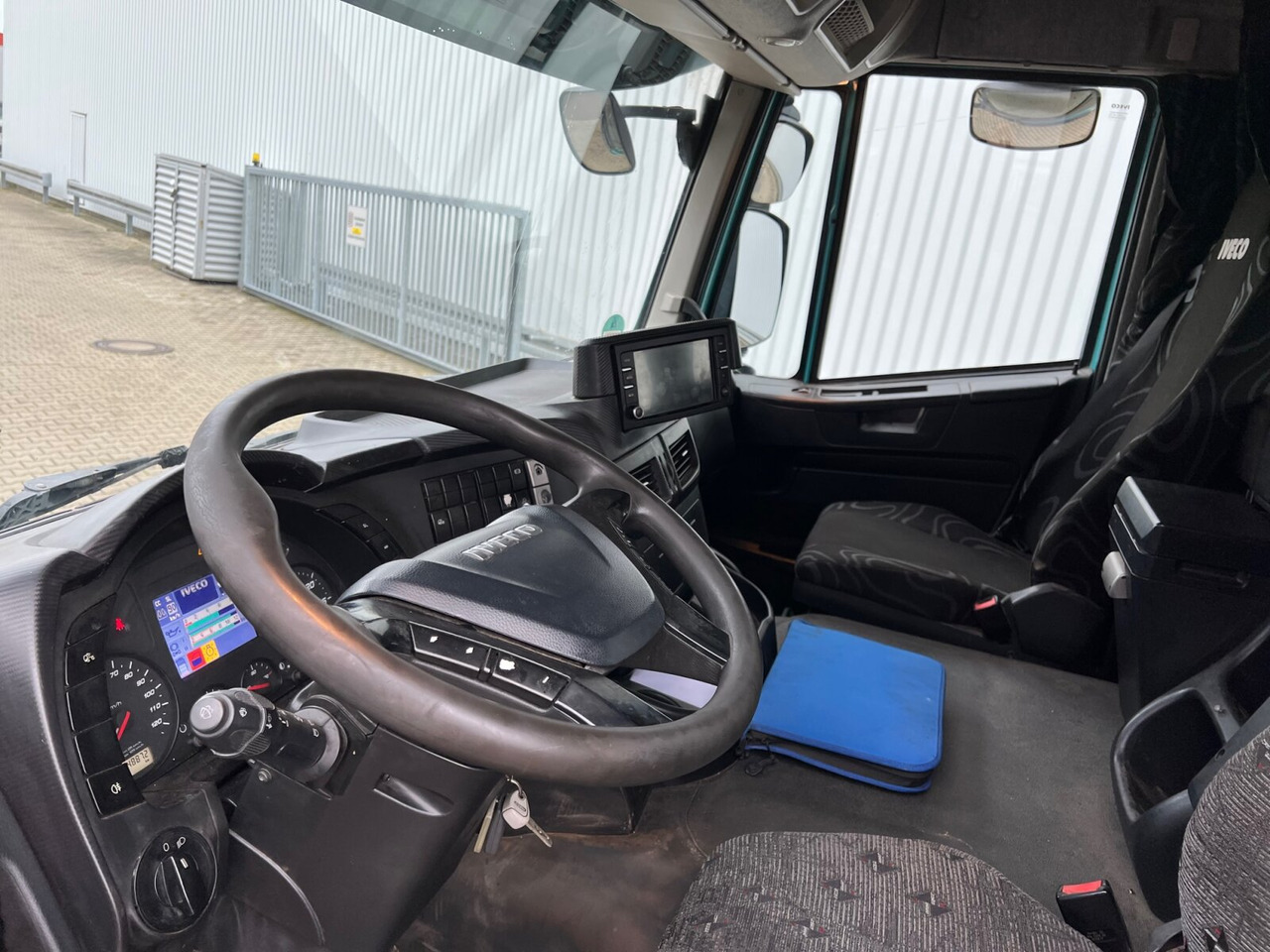 Stralis AT440S46TZ 6x4 Stralis AT440S46TZ 6x4, EEV, Kipphydraulik - Tractor unit: picture 3 Stralis AT440S46TZ 6x4 Stralis AT440S46TZ 6x4, EEV, Kipphydraulik - Tractor unit: picture 3