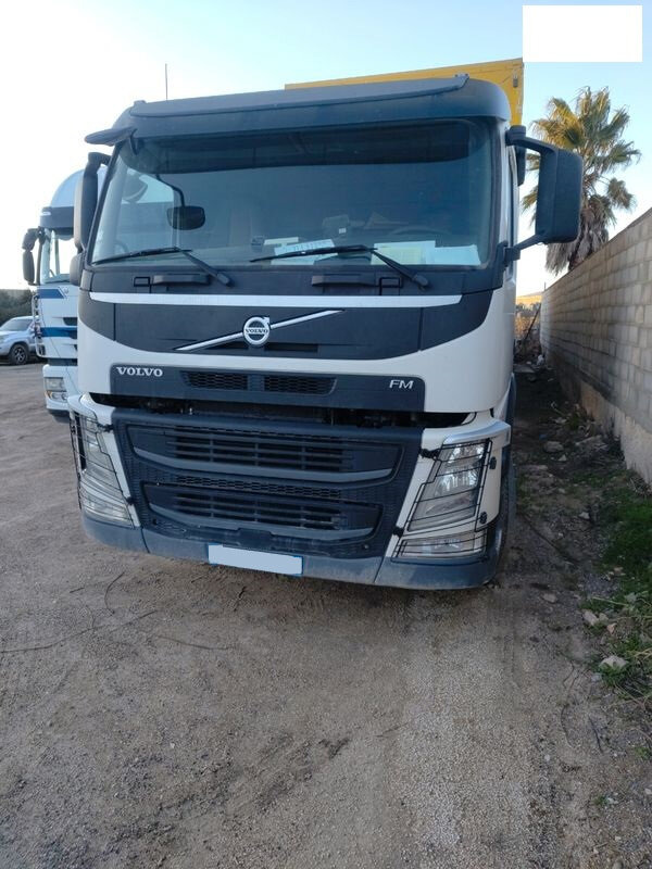 Volvo FM 450 450 4X2 - Tractor unit: picture 4 Volvo FM 450 450 4X2 - Tractor unit: picture 4