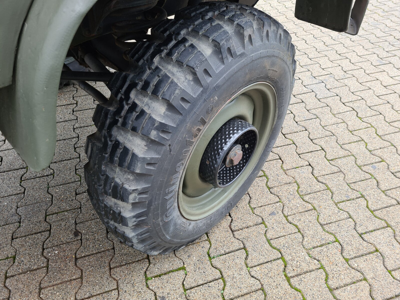 Unimog 404 4x4 S Cabrio 404 4x4 S Cabrio, Benziner - Dropside/ Flatbed truck: picture 2 Unimog 404 4x4 S Cabrio 404 4x4 S Cabrio, Benziner - Dropside/ Flatbed truck: picture 2