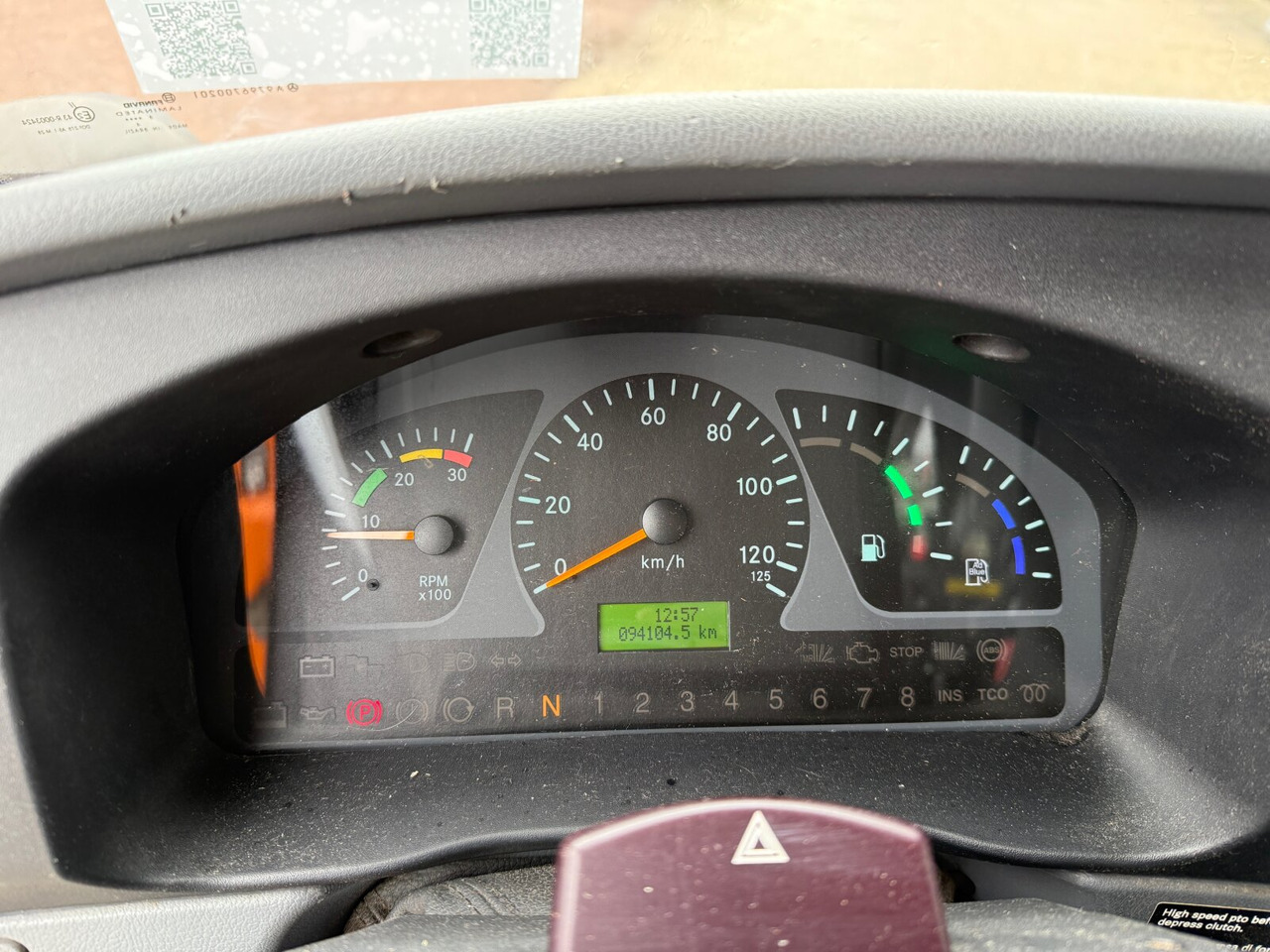 Unimog U 20 4x4 U 20 4x4, Kipper, Zapfwelle, Winterdienstausstattung, 2x AHK - Van: picture 5 Unimog U 20 4x4 U 20 4x4, Kipper, Zapfwelle, Winterdienstausstattung, 2x AHK - Van: picture 5