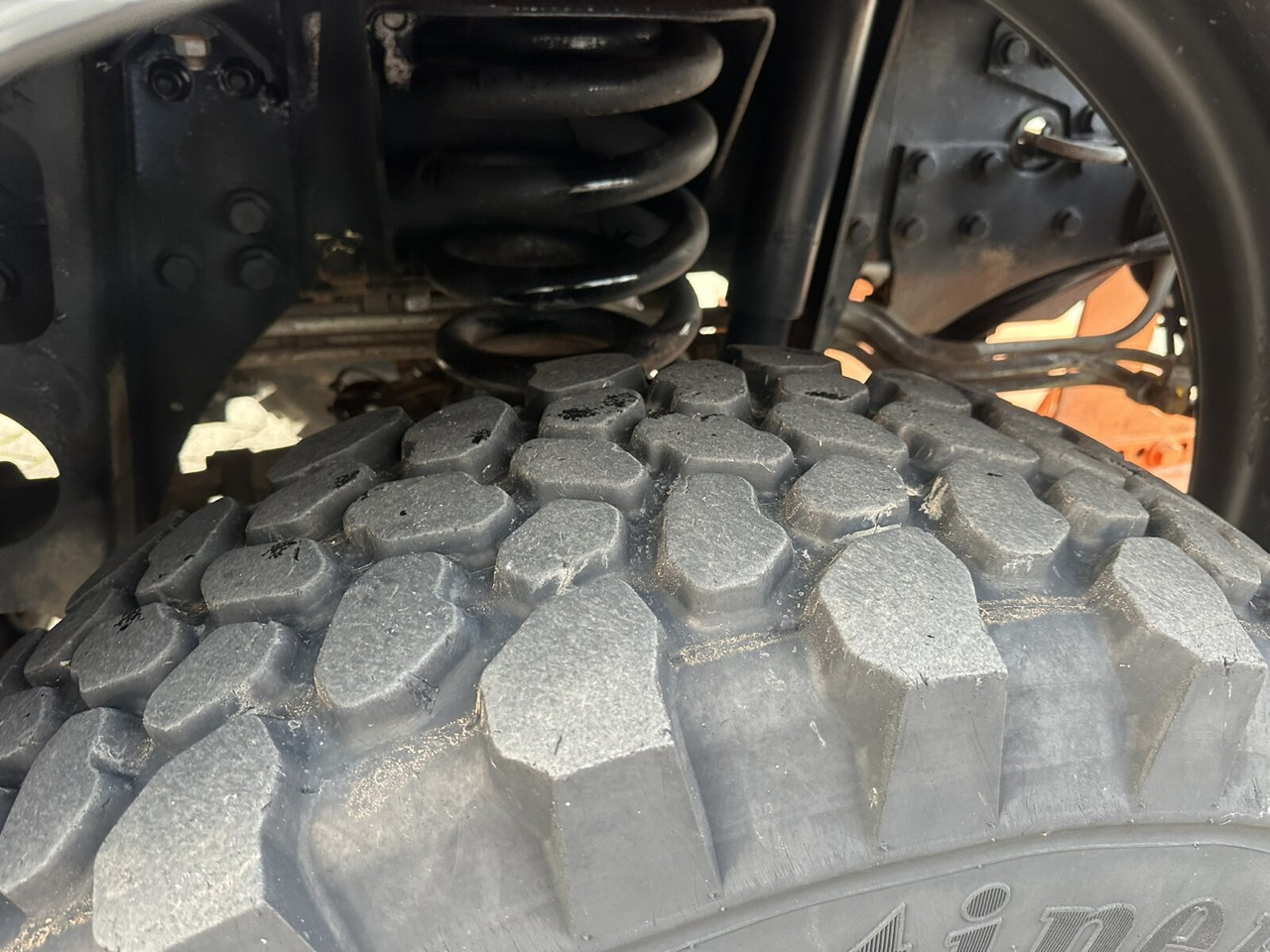 Unimog U300 405/10 4x4 U300 405/10 4x4, Kommunalhydraulik, Frontzapfwelle, Kipper - Van: picture 4 Unimog U300 405/10 4x4 U300 405/10 4x4, Kommunalhydraulik, Frontzapfwelle, Kipper - Van: picture 4