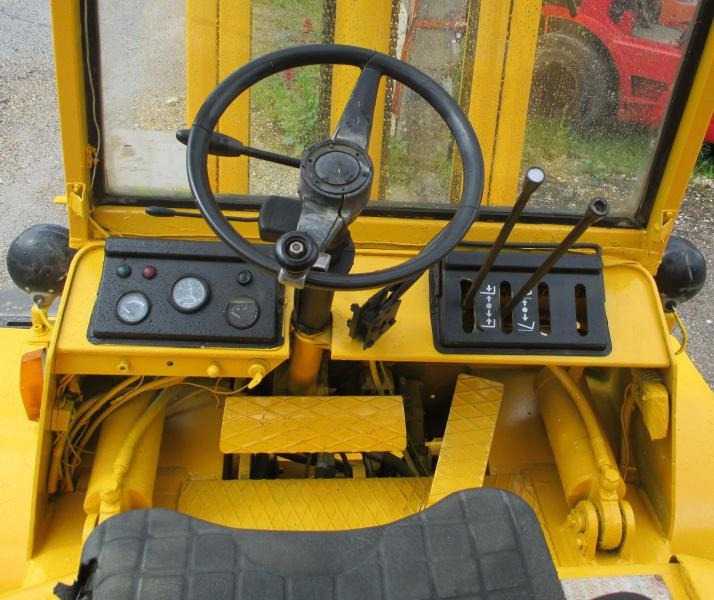 DV.3504/33 - Forklift: picture 2 DV.3504/33 - Forklift: picture 2
