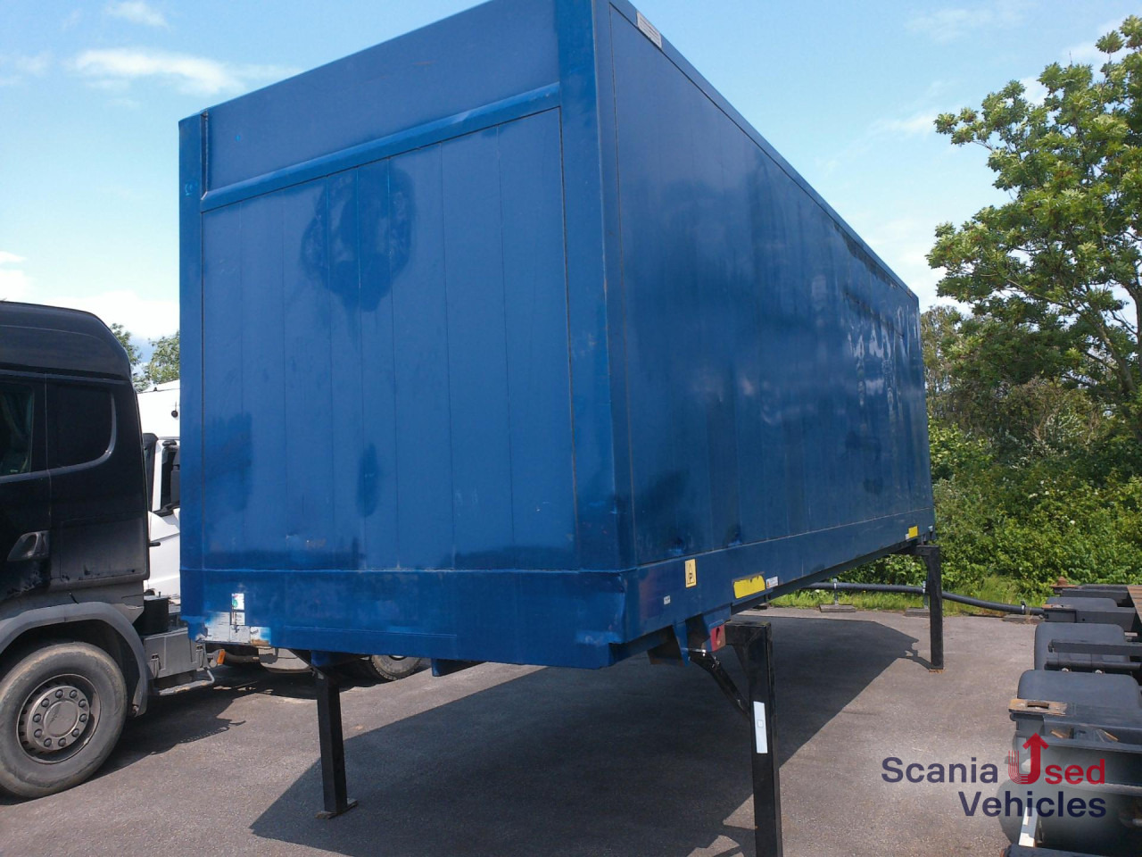 KRONE WB Koffer 7,82 Rolltor - Trailer: picture 5 KRONE WB Koffer 7,82 Rolltor - Trailer: picture 5