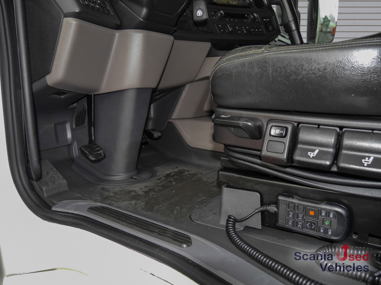 SCANIA R 450 B6x2NB - Schaltgetriebe / LBW - - Container transporter/ Swap body truck: picture 3 SCANIA R 450 B6x2NB - Schaltgetriebe / LBW - - Container transporter/ Swap body truck: picture 3