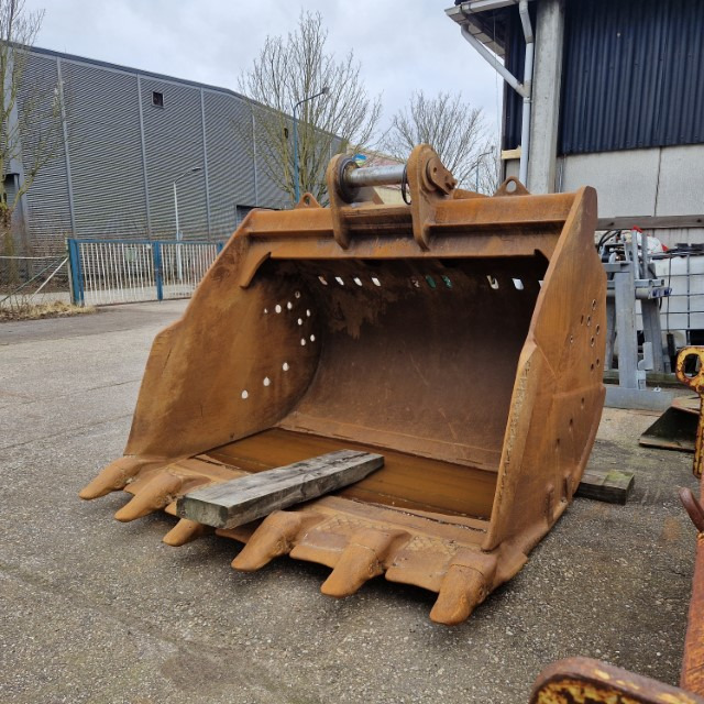 Catterpiller 350 - Excavator bucket for Excavator: picture 1 Catterpiller 350 - Excavator bucket for Excavator: picture 1