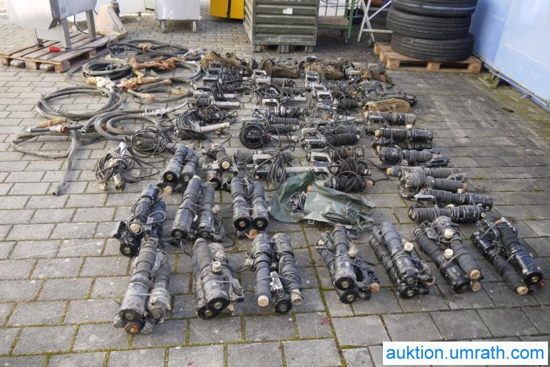 NVA / Russische Armee Fasspumpen MBI-3A 12 bis 24 Volt 90 Stück Rarität für / - Sammler - Tool/ Equipment: picture 2 NVA / Russische Armee Fasspumpen MBI-3A 12 bis 24 Volt 90 Stück Rarität für / - Sammler - Tool/ Equipment: picture 2