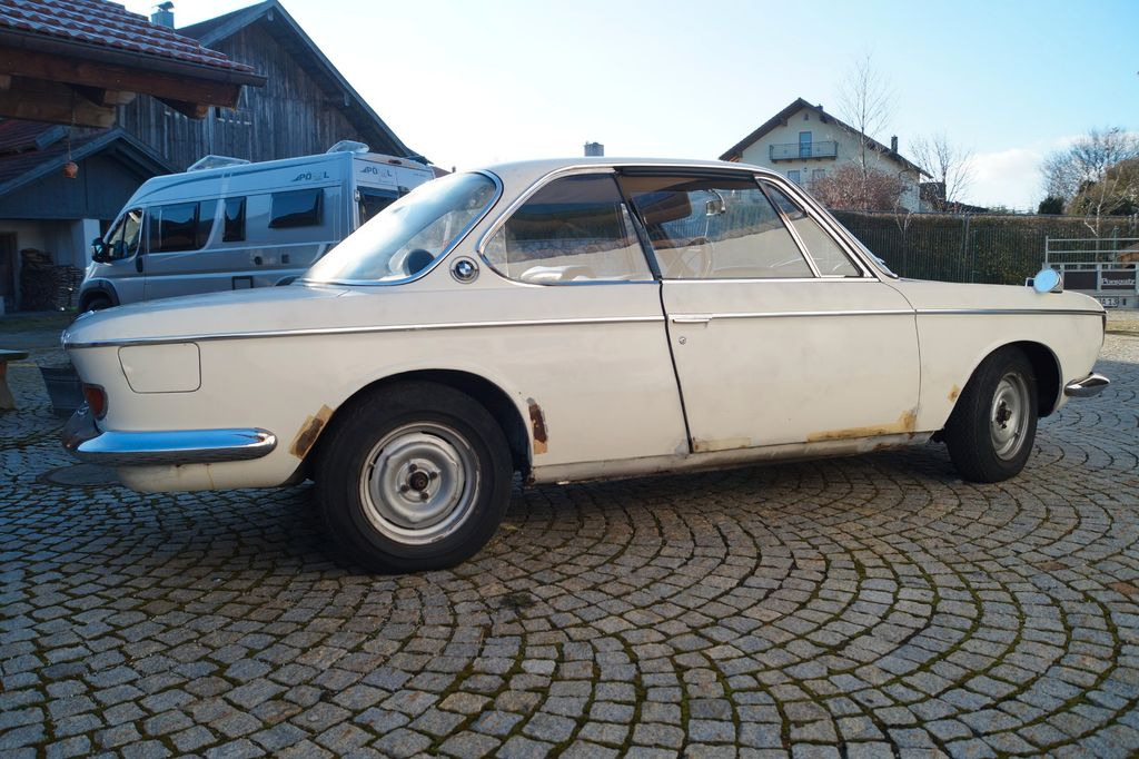 BMW 2000 CS - Car: picture 3 BMW 2000 CS - Car: picture 3