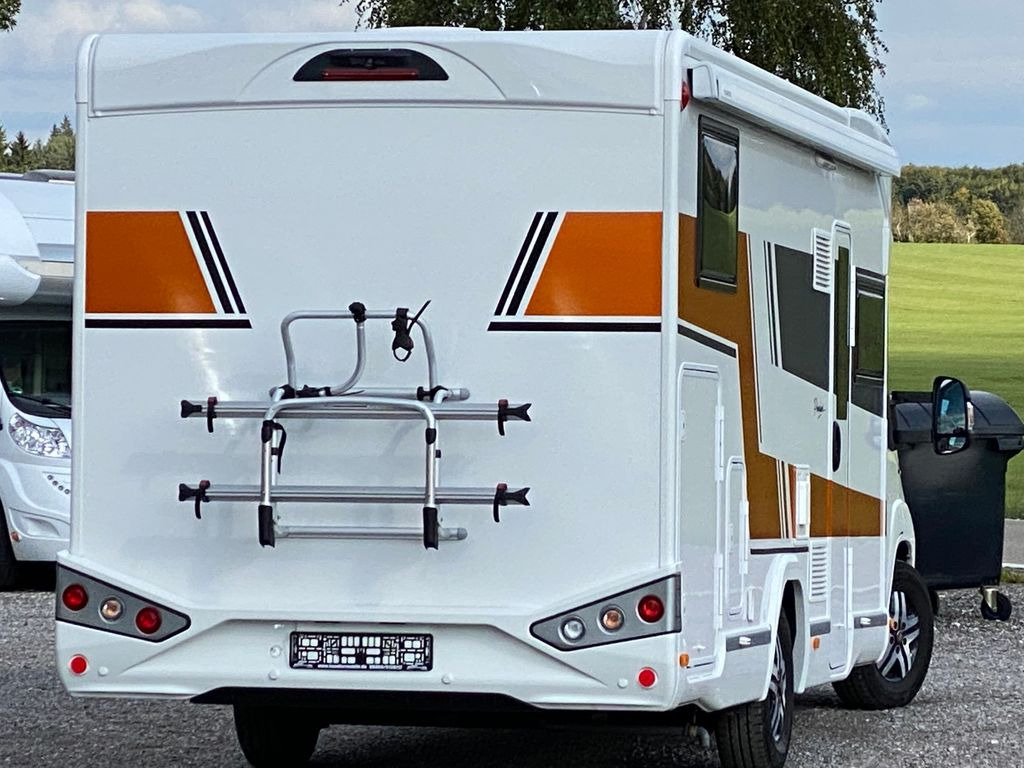 Chausson T 747, face to face - Semi-integrated motorhome: picture 3 Chausson T 747, face to face - Semi-integrated motorhome: picture 3