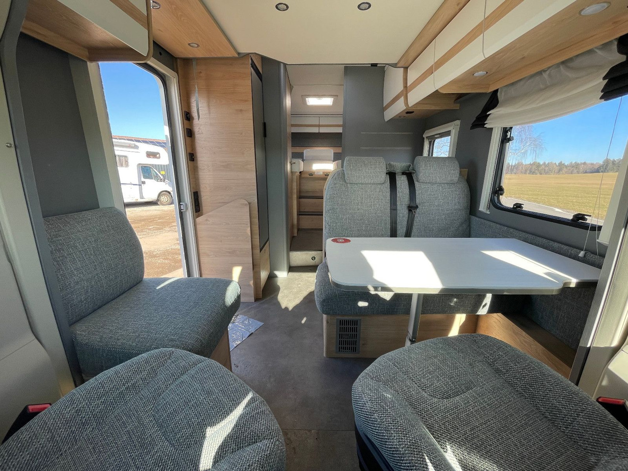 Semi-integrated motorhome Dethleffs Just T 7052 EB mit Hubbett,Fiat,Markise,RFK,Navi: picture 14