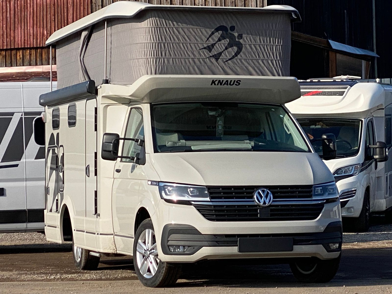 Knaus Tourer CUV 500 MQ CUVISION ohne slide Bett - Semi-integrated motorhome: picture 3 Knaus Tourer CUV 500 MQ CUVISION ohne slide Bett - Semi-integrated motorhome: picture 3
