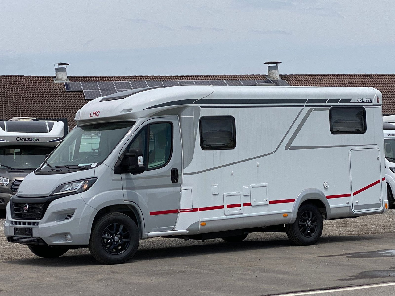 LMC Cruiser V 646 G, SAT, Navi, Sondermodell,16 Zoll - Semi-integrated motorhome: picture 4 LMC Cruiser V 646 G, SAT, Navi, Sondermodell,16 Zoll - Semi-integrated motorhome: picture 4