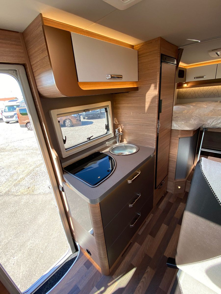 Semi-integrated motorhome Weinsberg CaraCompact 600 MEG EDITION [PEPPER]   Automatik: picture 14