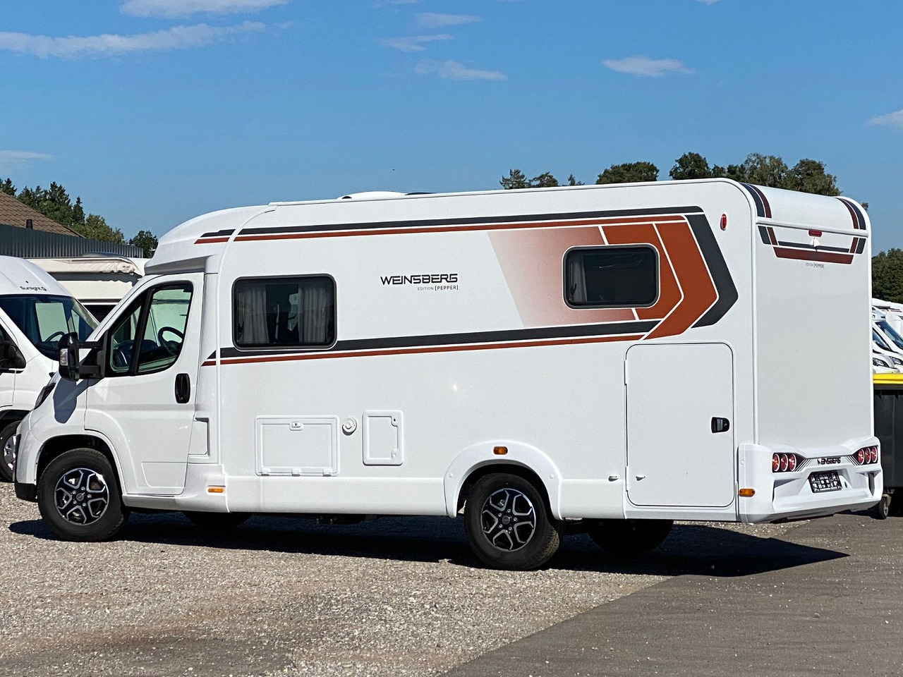 Semi-integrated motorhome Weinsberg CaraCompact 600 MEG EDITION [PEPPER]   Automatik: picture 6