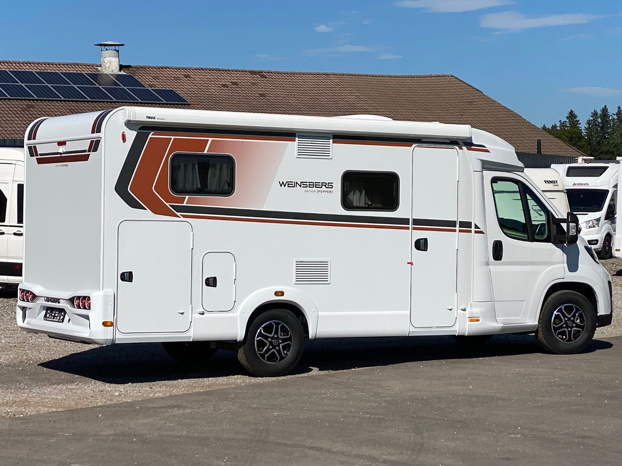 Semi-integrated motorhome Weinsberg CaraCompact 600 MEG EDITION [PEPPER]   Automatik: picture 8
